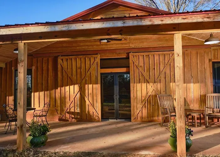 Serenity Barn