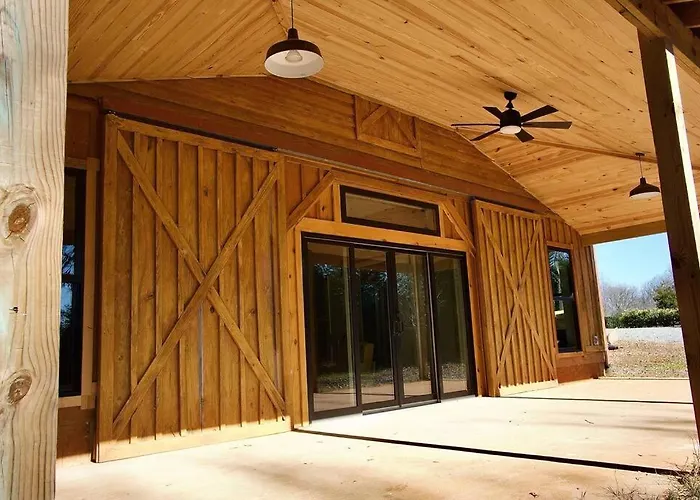 Serenity Barn